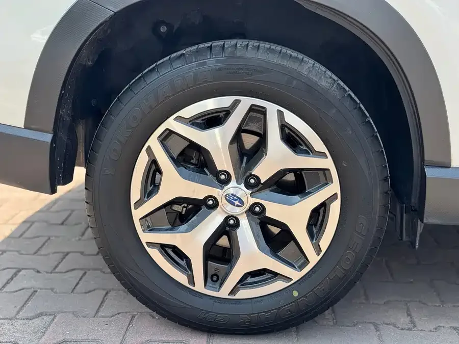 Subaru Forester Forester 2021 2.0i Luxury Edition EyeSight 2022 — миниатюра 4