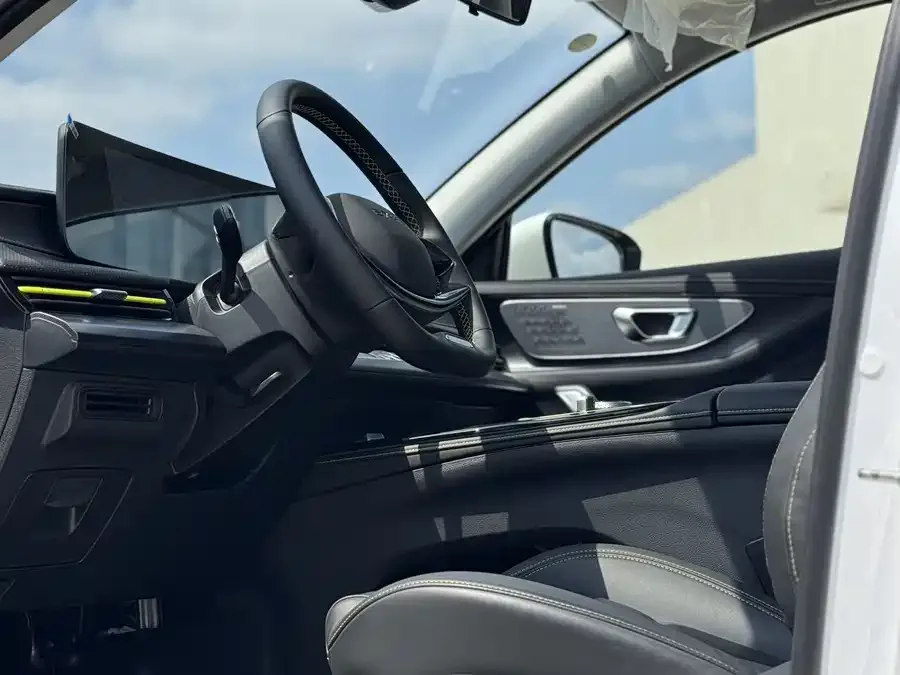 Exeed LX Xingtu Zhuifeng 2023 1.5T CVT Yufengxing Edition 2026 — миниатюра 2
