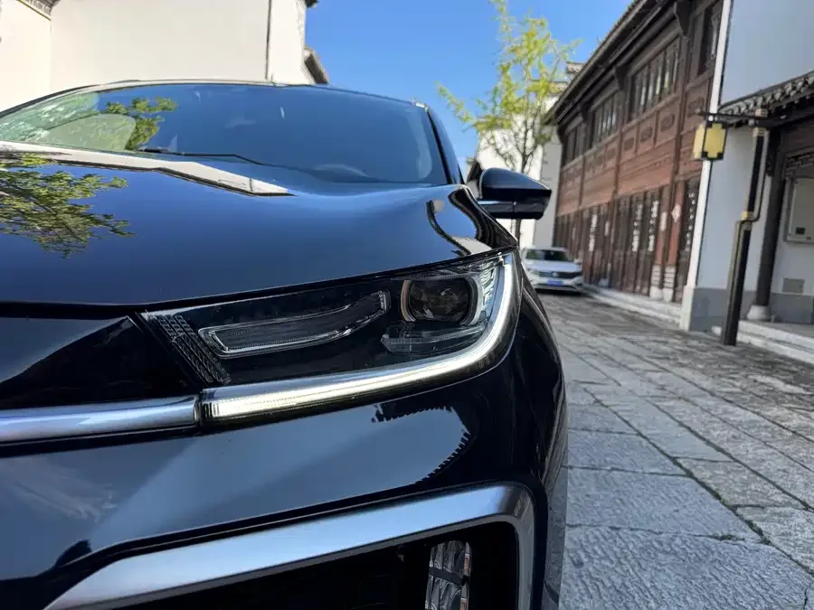 Exeed TXL Xingtu Lingyun 2023 400T 2WD Xingzun Edition 2022 — миниатюра 3
