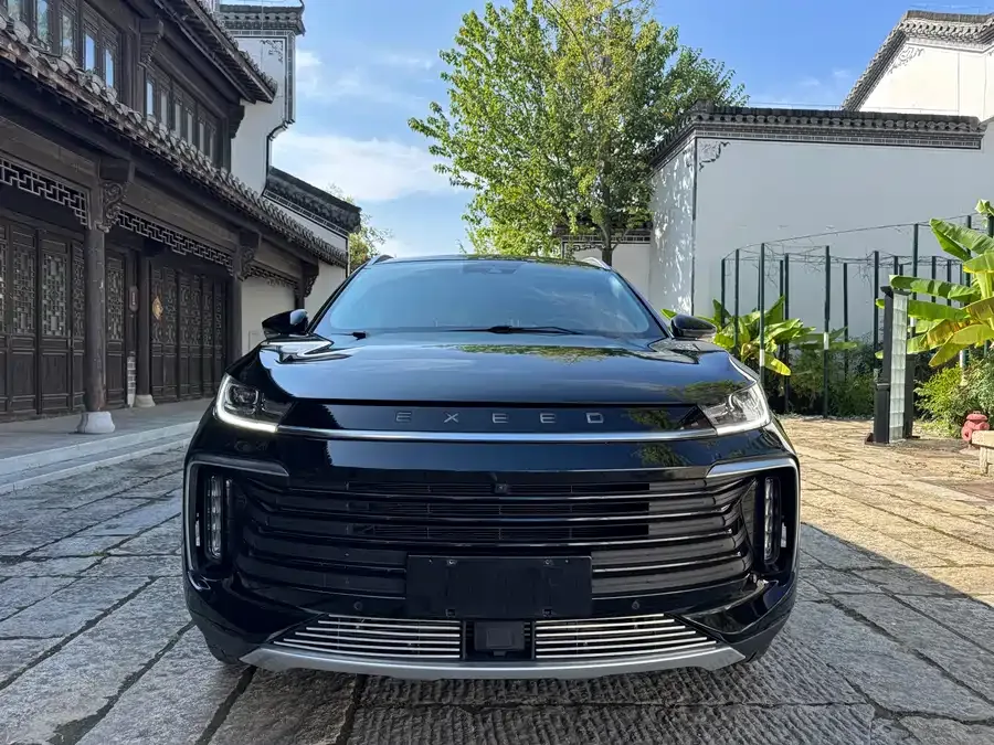 Exeed TXL Xingtu Lingyun 2023 400T 2WD Xingzun Edition 2022 — миниатюра 5
