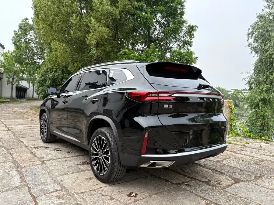 Exeed TXL Xingtu Lingyun 2025 300T 2WD Star Edition 2025 — миниатюра 2