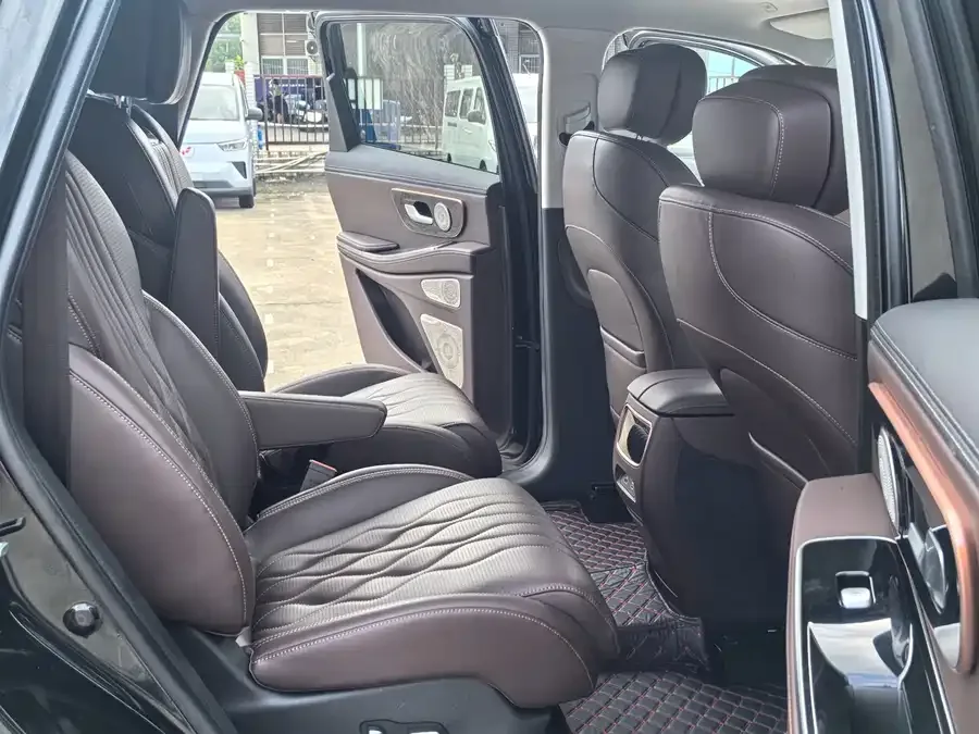 Exeed VX Xingtu Lanyue 2023 400T 4WD Star Edition 6 Seaters 2023 — миниатюра 3