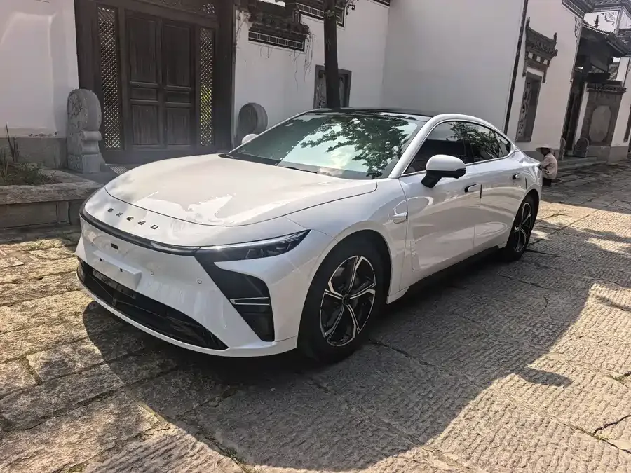 Exeed Sterra ES 2024