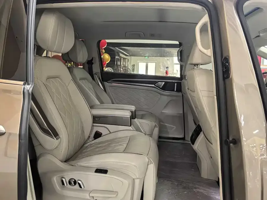 Volkswagen Viloran Weiran 2020 380TSI Premium Edition 2022 — миниатюра 5
