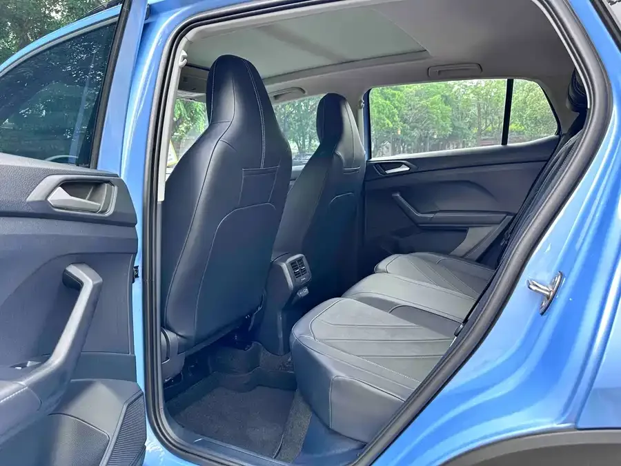 Volkswagen Tiguan (Tharu) Tuyue 2025 New 300TSI Ruixiang Edition 2024 — миниатюра 2