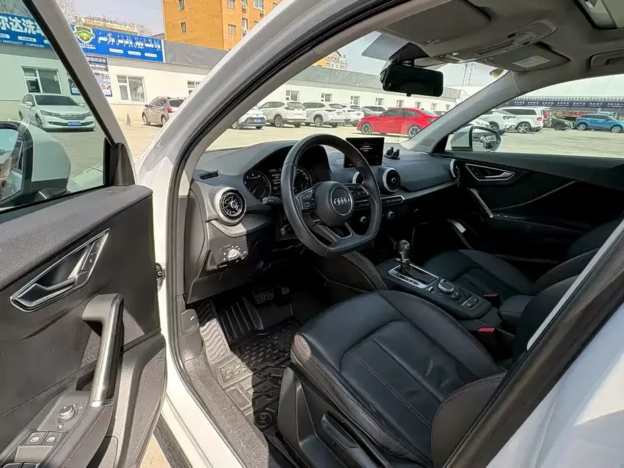 Audi Q2L 2023 35TFSI Luxury Dynamic Edition 2023 — миниатюра 4