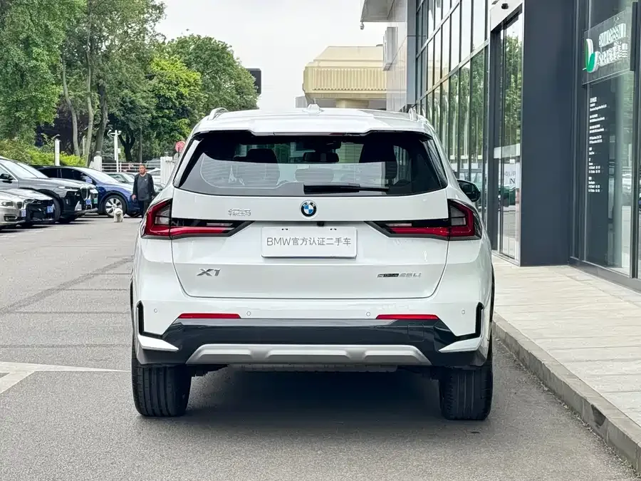 BMW X1 2024 sDrive25Li X Design Package 2024 — миниатюра 2