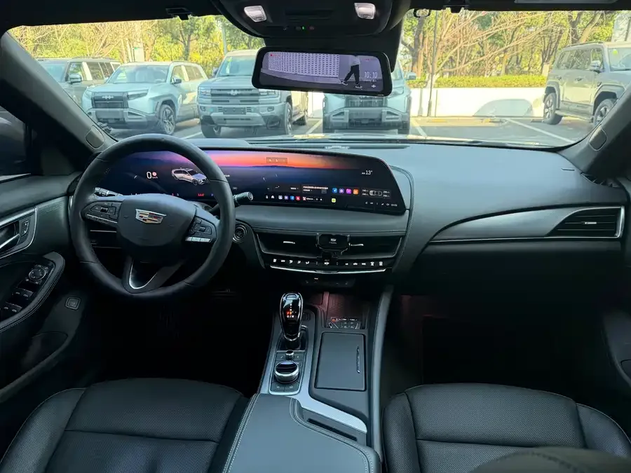 Cadillac CT5 2024 28T luxury model 2024 — миниатюра 3