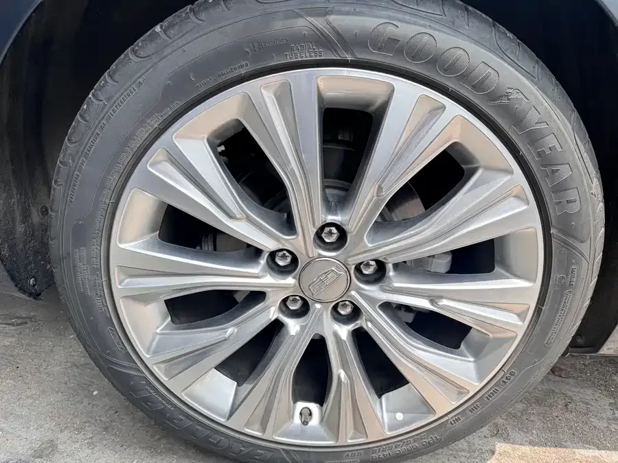 Cadillac CT6 2023 28T Platinum 2024 — миниатюра 3