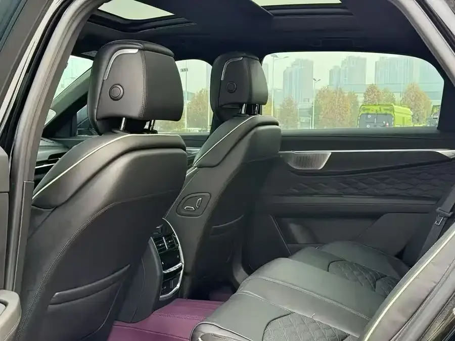 Cadillac CT6 2023 28T Platinum 2024 — миниатюра 5
