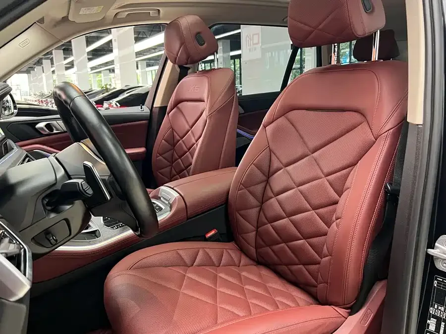 BMW X5 2022 facelift xDrive 30Li Exclusive M Sport Package 2023 — миниатюра 3