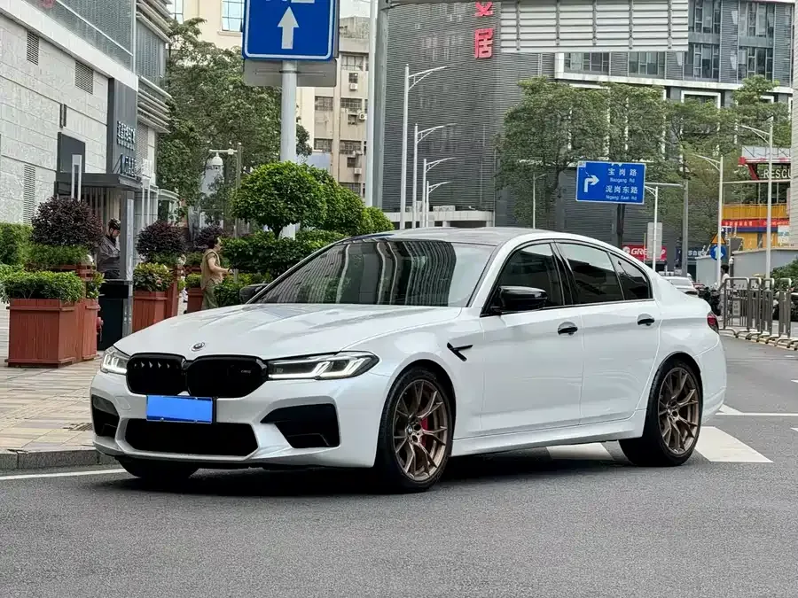 BMW M5 2023