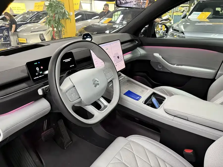 NIO ES6 NIO ES6 2025 75kWh 2025 — миниатюра 2