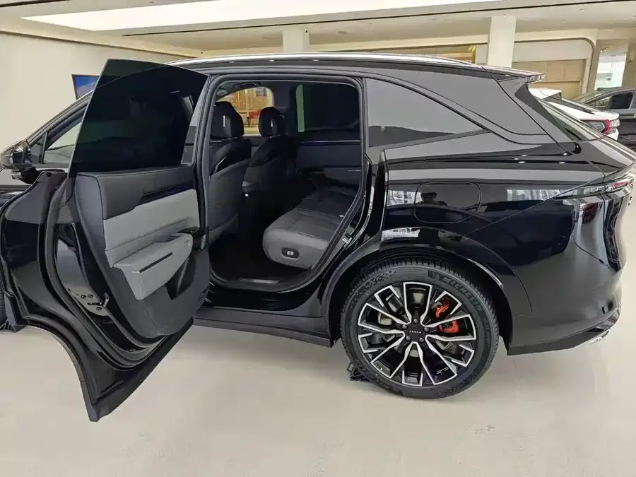 Zeekr 7X Zeekr 7X 2025 75kWh RWD Smart Driving Edition 2024 — миниатюра 4
