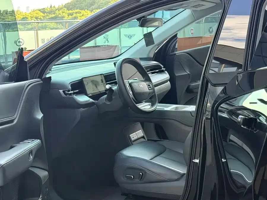 XPeng G6 Xpeng G6 2025 Model 625 Long Range Max Technology Edition 2025 — миниатюра 3