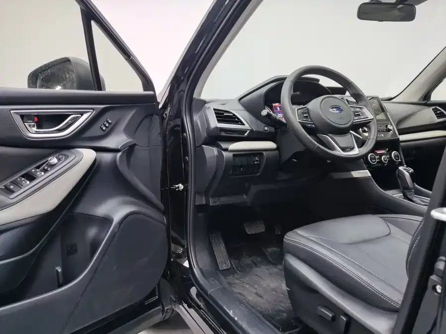Subaru Forester Forester 2022 2.0i AWD Luxury Edition EyeSight 2022 — миниатюра 3