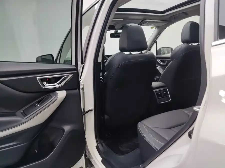 Subaru Forester Forester 2022 2.0i AWD Luxury Edition EyeSight 2023 — миниатюра 3