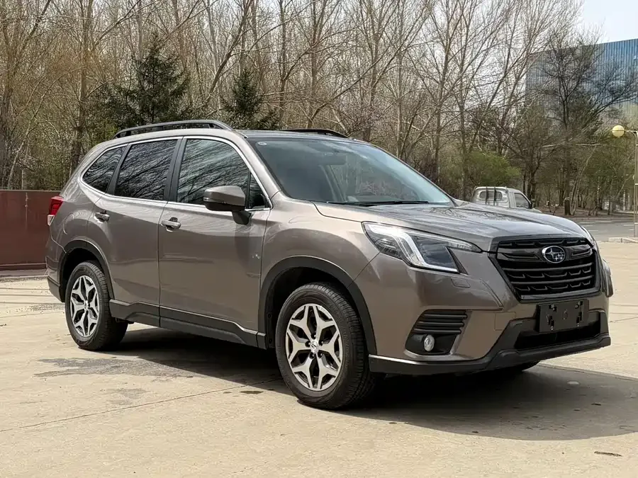 Subaru Forester 2022 Forester 2.0i AWD Luxury Edition 2022 — миниатюра 2