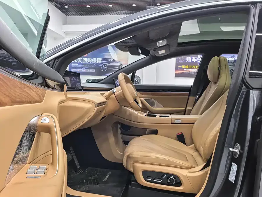 Smart world R7 Zhijie R7 2024 pure electric 802km Max 2025 — миниатюра 4