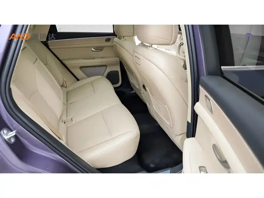 AITO M5 M5 2025 Extended Range Ultra 4WD Edition 2025 — миниатюра 5
