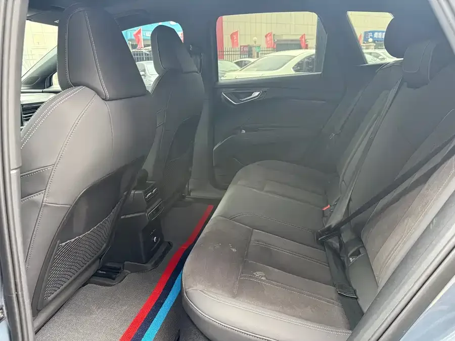 Audi Q4 e-tron 2023 40 e-tron Chuangjing Yaoye Edition 2023 — миниатюра 2
