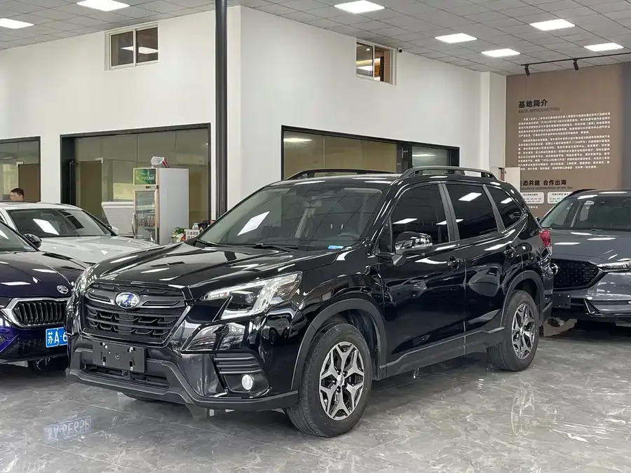 Subaru Forester Forester 2022 2.0i AWD Luxury Edition EyeSight 2022 — фото 1, купить с доставкой в Москву