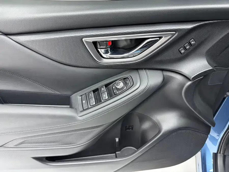 Subaru Forester Forester 2021 2.0i Ultimate Edition EyeSight 2022 — миниатюра 3
