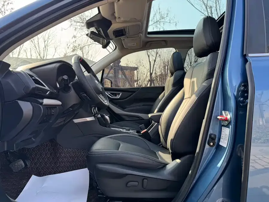Subaru Forester Forester 2022 2.0i AWD Luxury Edition EyeSight 2022 — миниатюра 3