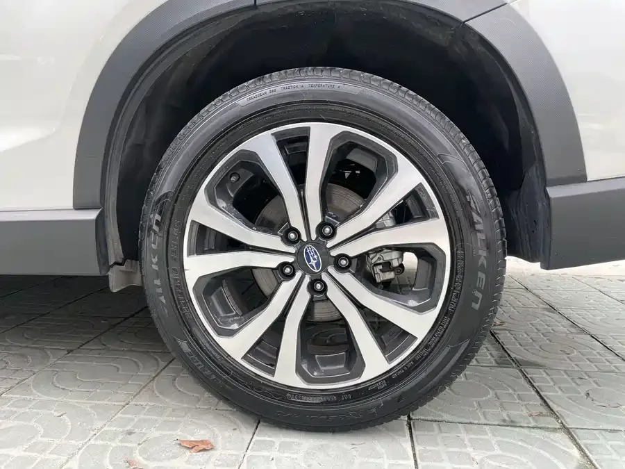 Subaru Forester 2022 Forester 2.0i AWD Ultimate Edition EyeSight 2022 — миниатюра 5