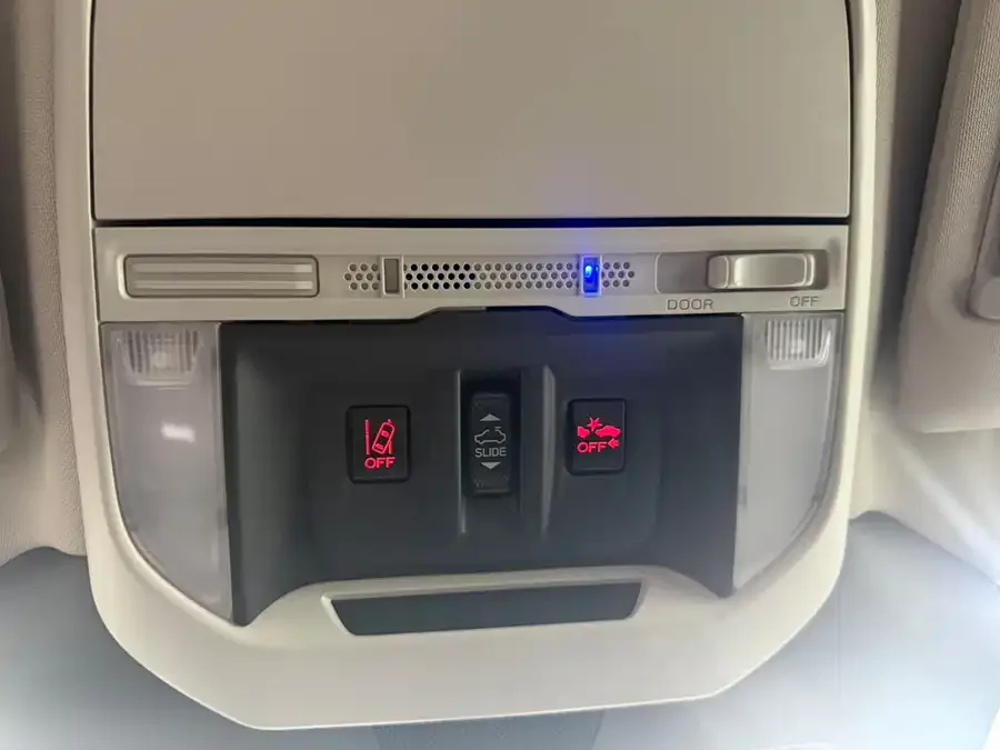 Subaru Forester 2022 Forester 2.0i AWD Luxury Edition 2023 — миниатюра 5