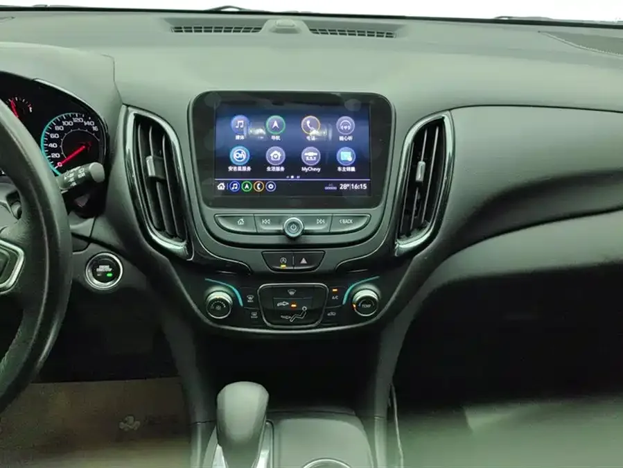 Chevrolet Equinox Explorer 2022 535T Chijie Edition 2022 — миниатюра 4
