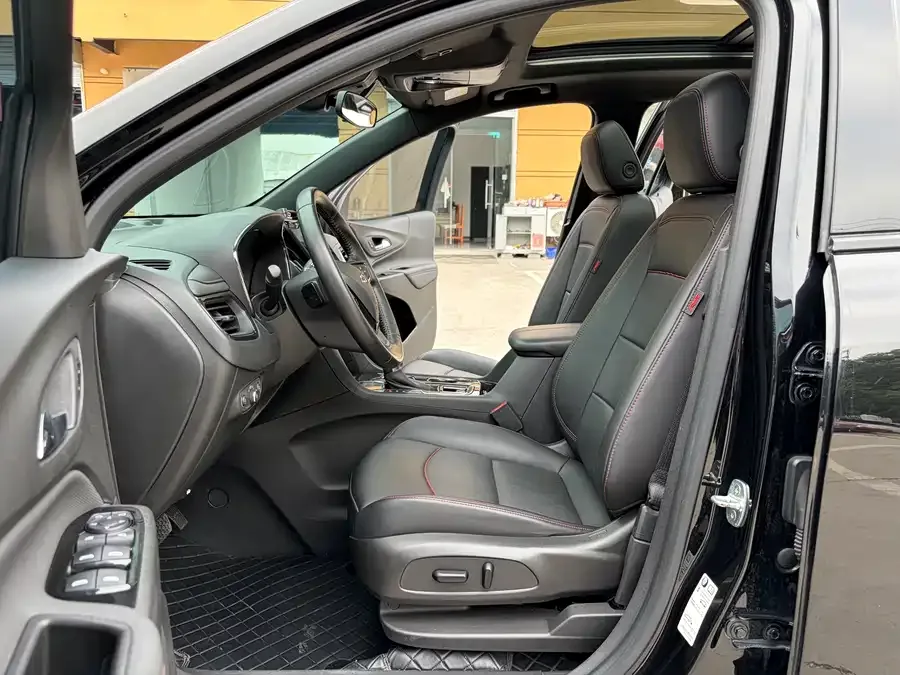 Chevrolet Equinox Explorer 2021 550T RS Smart Expansion Edition 2022 — миниатюра 2