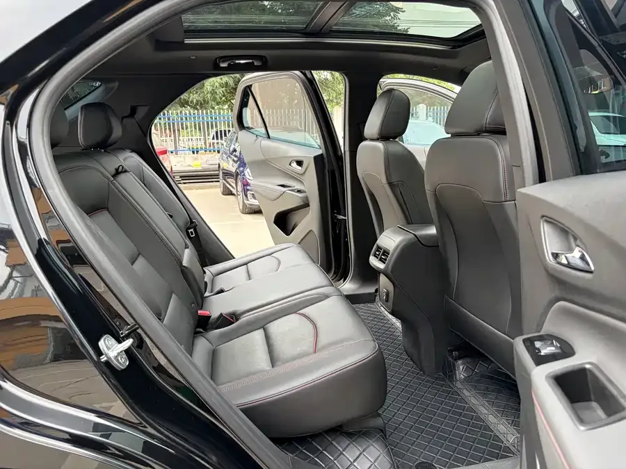 Chevrolet Equinox Explorer 2021 550T RS Smart Expansion Edition 2022 — миниатюра 4