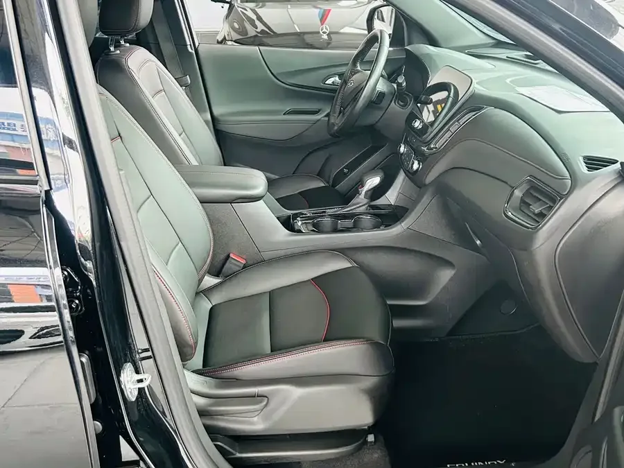 Chevrolet Equinox Explorer 2022 light hybrid 550T RS smart expansion version 2022 — миниатюра 3
