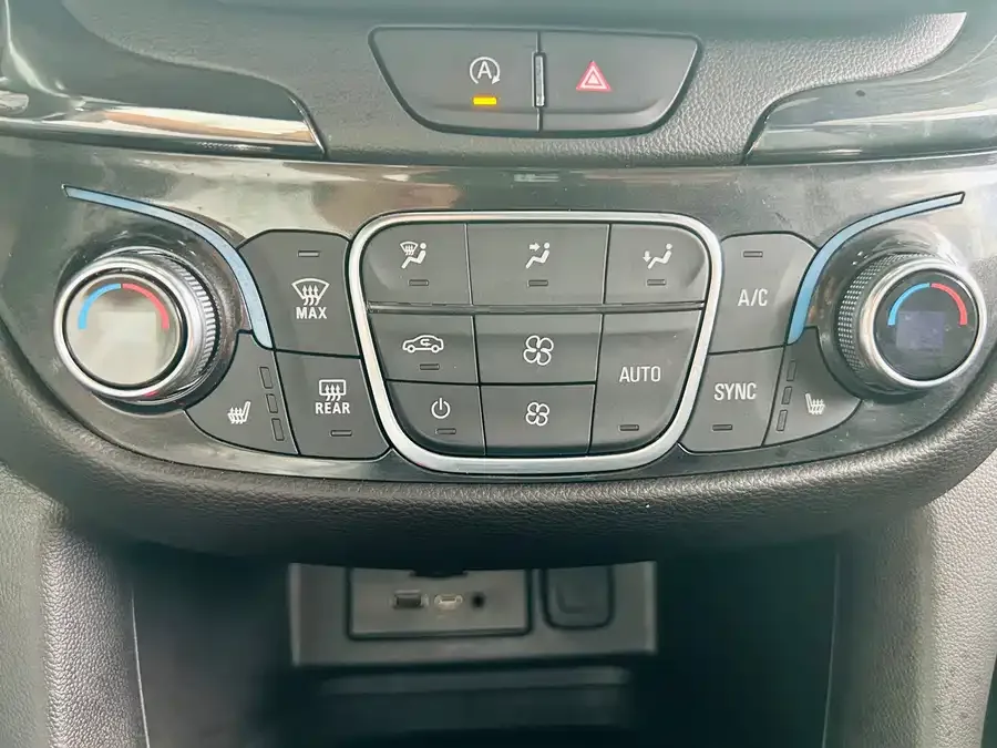 Chevrolet Equinox Explorer 2022 light hybrid 550T RS smart expansion version 2022 — миниатюра 4