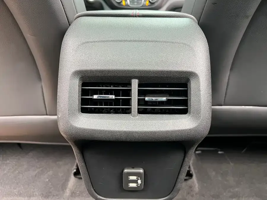 Chevrolet Equinox Explorer 2022 light hybrid 550T RS smart expansion version 2023 — миниатюра 5