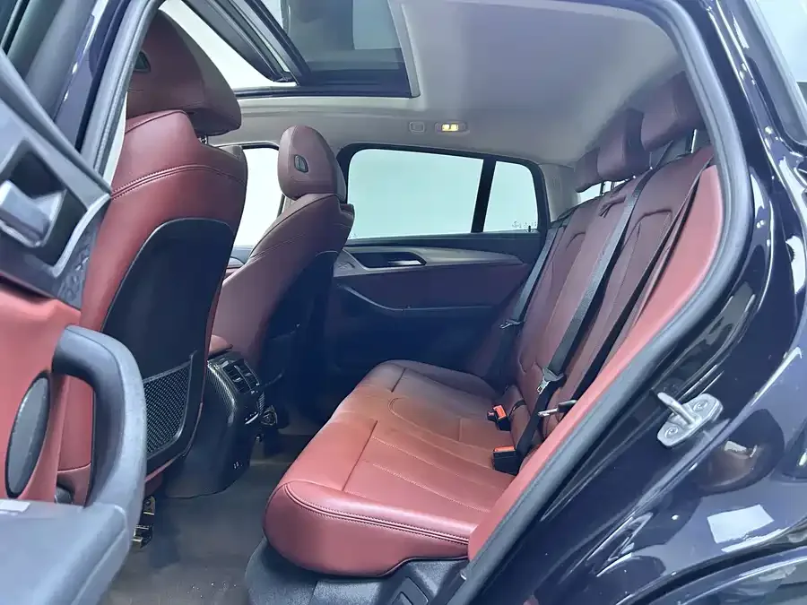 BMW X4 2022 xDrive 30i M Sport Package 2022 — миниатюра 3