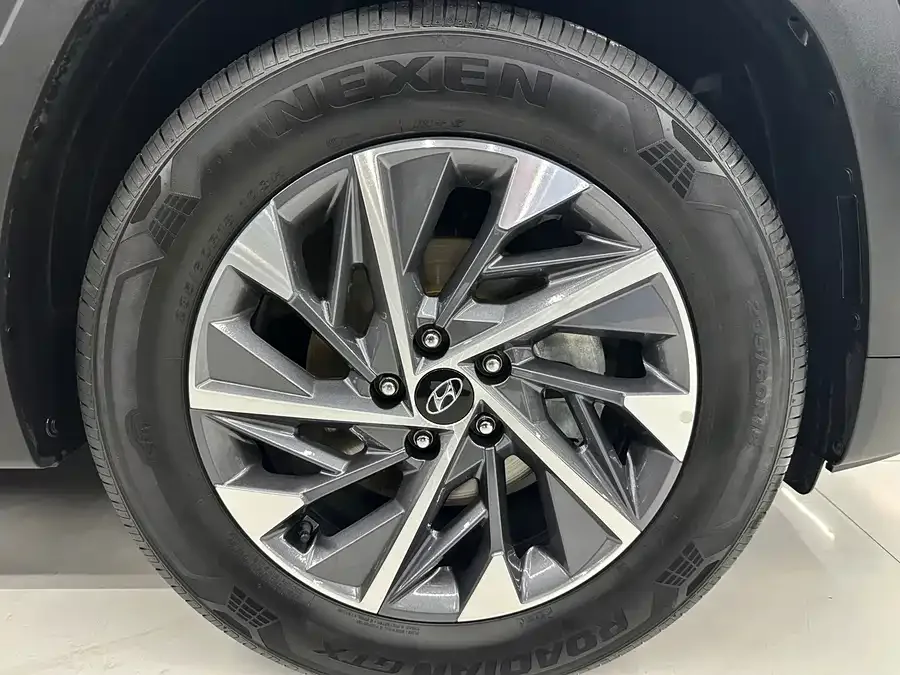 Hyundai tucson l Tucson 2023 Tucson L 1.5T Automatic 2WD GLX Elite Edition 2023 — миниатюра 4