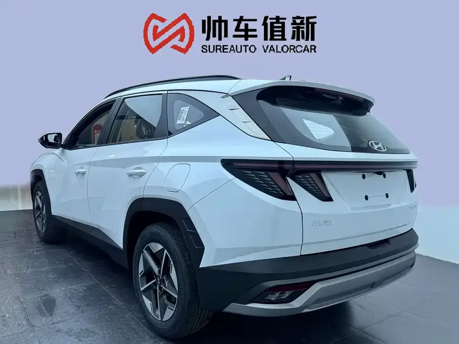 Hyundai tucson l 2025 Tucson L 1.5T Elite Edition 2026 — миниатюра 4