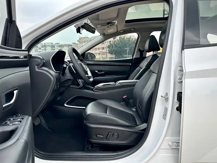 Hyundai tucson l Tucson 2021 Tucson L 1.5T DCT GLX Elite Edition 2023 — миниатюра 3