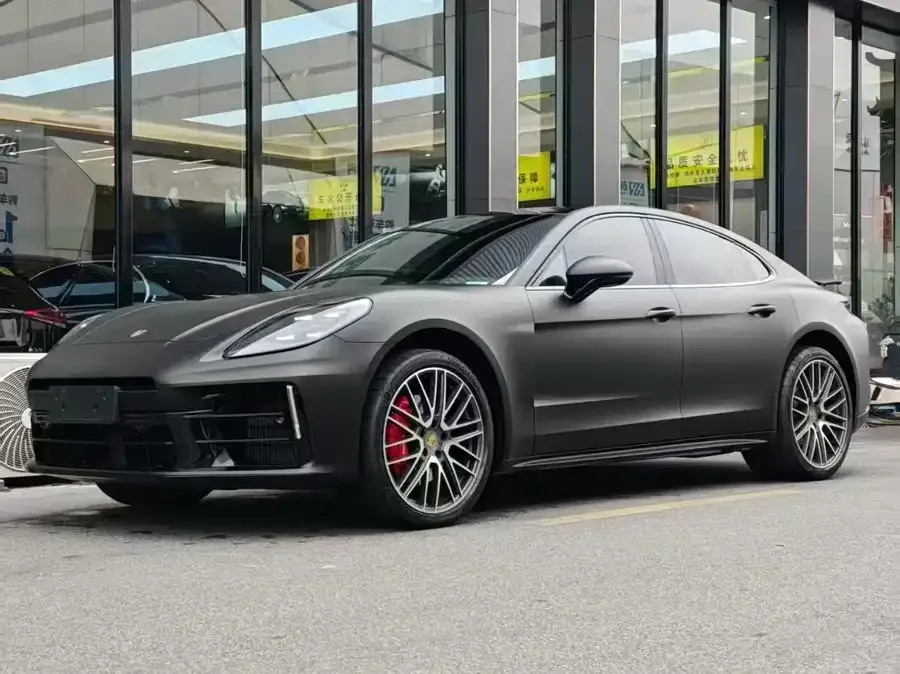 Porsche Panamera 2024
