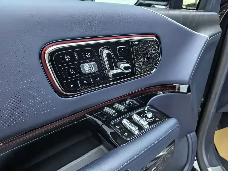 Zeekr 9X Zeekr 9X 2025 Ultra Edition 55kWh 2026 — миниатюра 2