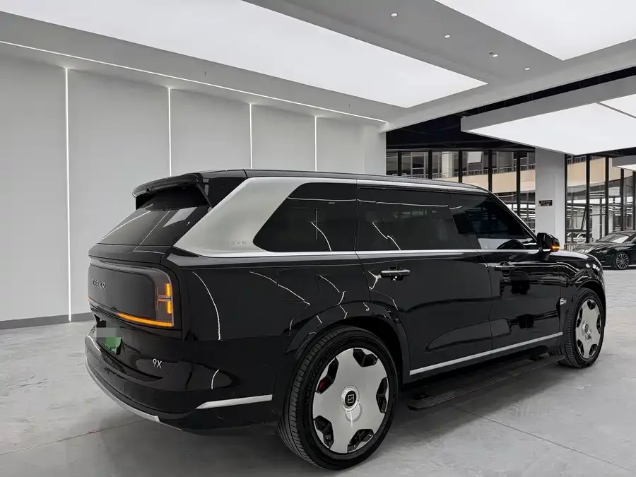 Zeekr 9X Zeekr 9X 2025 Ultra version 70kWh 2025 — миниатюра 4