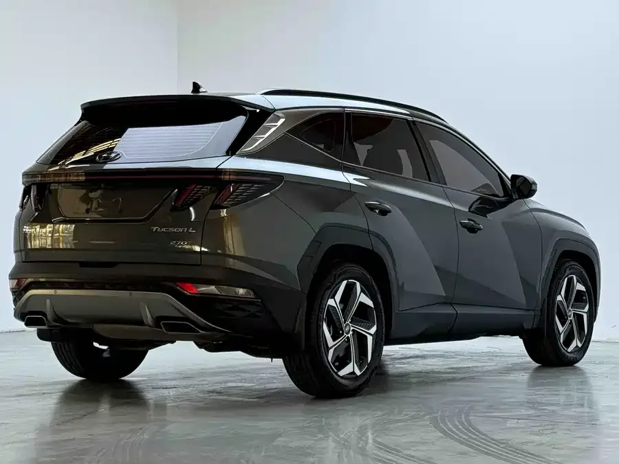 Hyundai tucson l Tucson 2021 Tucson L 1.5T DCT LUX Premium Edition 2023 — миниатюра 3