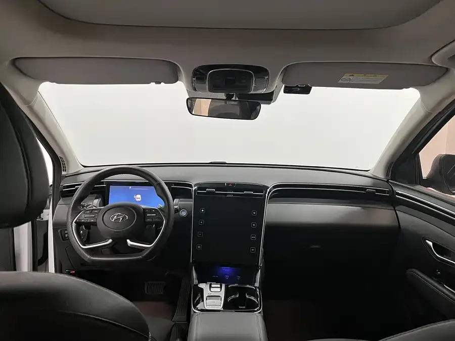 Hyundai tucson l Tucson 2023 Tucson L 1.5T Automatic 2WD LUX Premium Edition 2023 — миниатюра 3