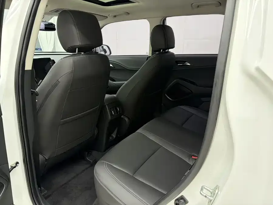 Hyundai Beijing ix35 Beijing Hyundai ix35 2021 240TGDi DCT 2WD GLS Leading Edition 2022 — миниатюра 4