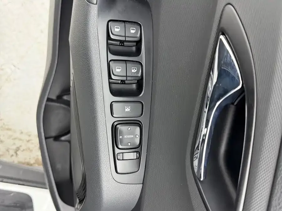 Hyundai Beijing ix35 Beijing Hyundai ix35 2021 240TGDi DCT 2WD GLS Leading Edition 2022 — миниатюра 3