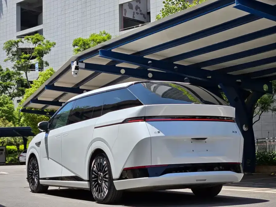 XPeng XPeng X9 XPeng X9 2025 model, pure electric, 740km ultra-long range (Max). 2025 — миниатюра 4