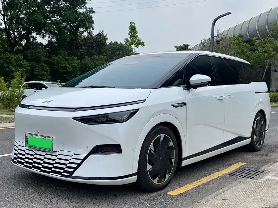 XPeng XPeng X9 2024