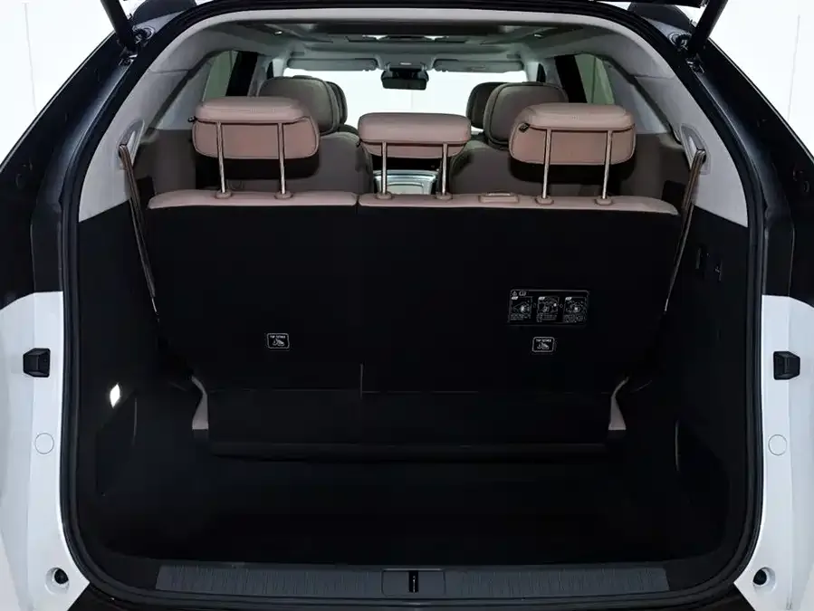 XPeng XPeng X9 XPeng X9 2025 model, pure electric, 740km ultra-long range (Max). 2025 — миниатюра 2